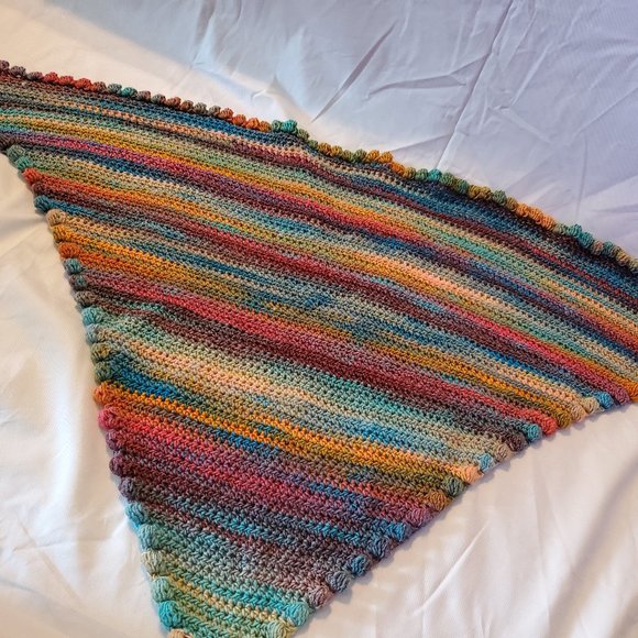 Crochet Showtime Triangle Scarf/New - Picture 9 of 9